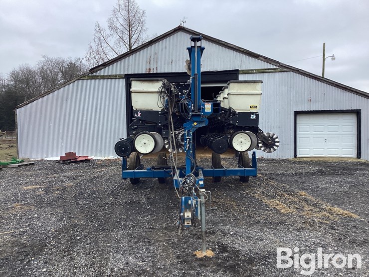 2010-kinze-3500-image-2