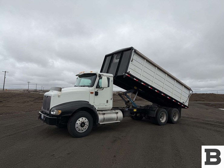 2001-international-9200-image-66