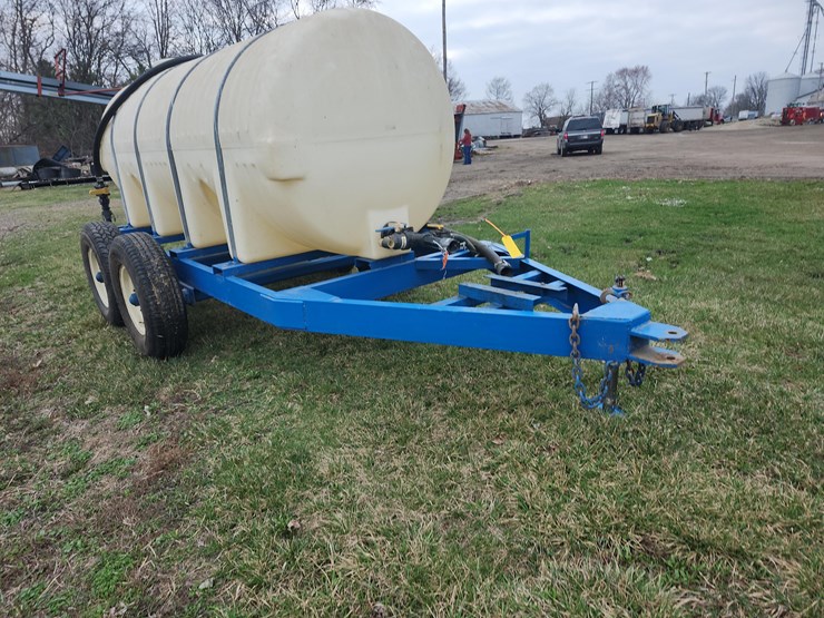 tag-#51,-1000-gal-nurse-trailer-image-12