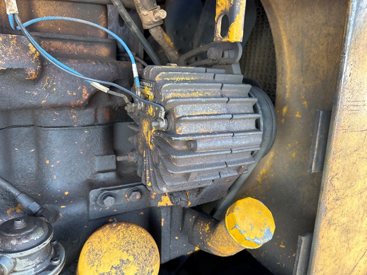 john-deere-350-image-52