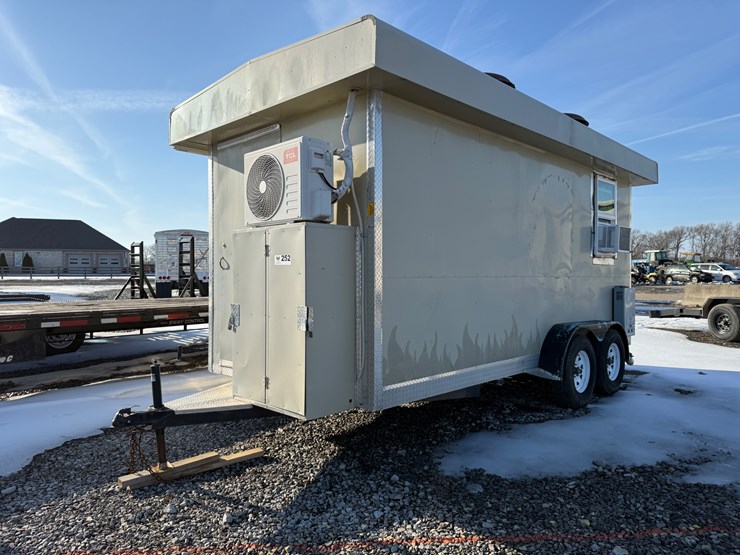 #252-•-t/a-16'-enclosed-food-trailer-inv#-35094-image-1