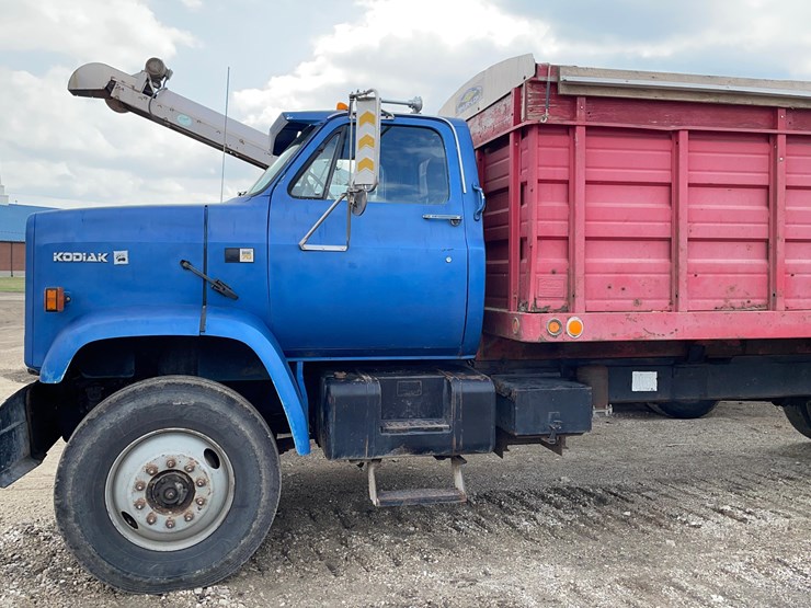 tag-#68,-1986-chevrolet-kodiak-grain-truck-image-5
