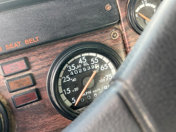 #39248-•-2000-freightliner-fd1-t/a-single-cab-truck-tractor-1fuy3mcb2ylb03327-image-56