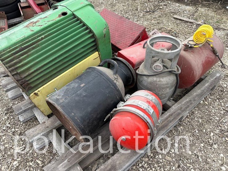 john-deere-720-image-4