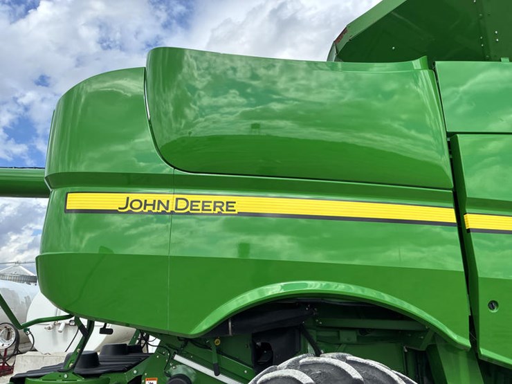 2013-john-deere-s680-image-16