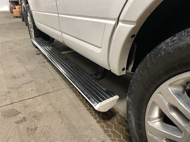 2014-ford-expedition-limited-image-18