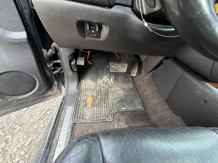 2014-chevrolet-tahoe-image-20