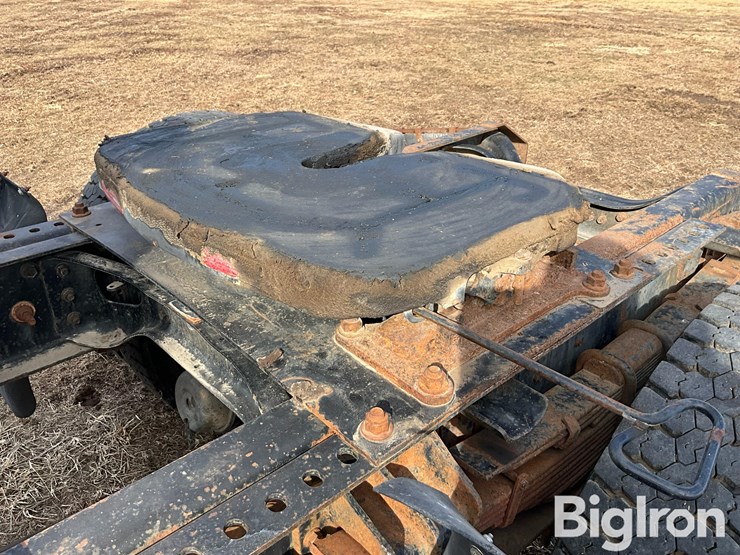 1997-international-4900-image-14