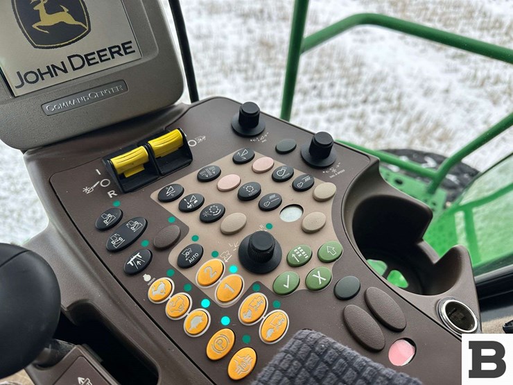 2011-john-deere-9870-sts-image-199