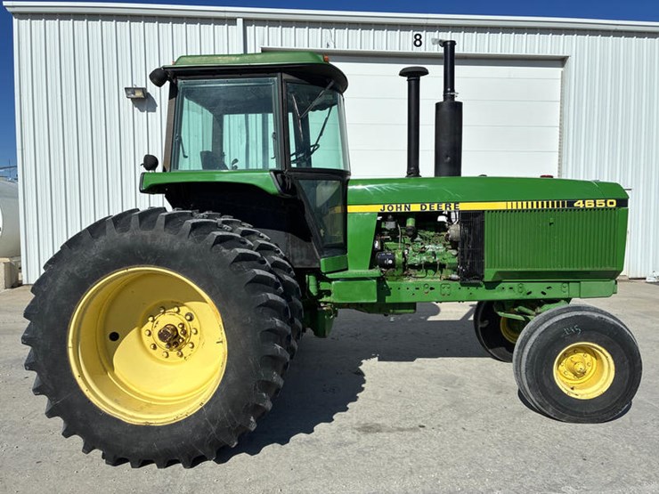 1984-john-deere-4650-image-4