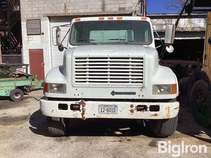 1997-international-4900-image-2