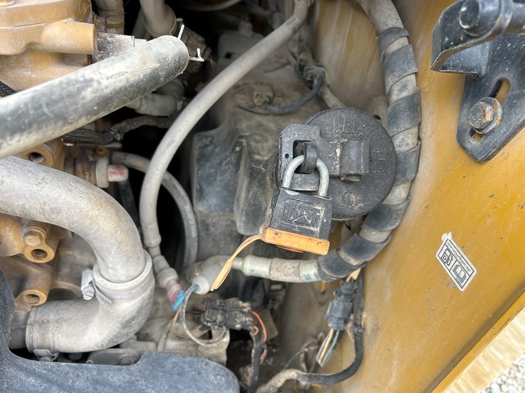 caterpillar-262d-image-37