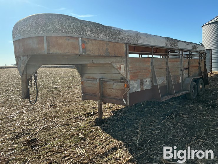1980-flying-f-t/a-livestock-trailer-image-1
