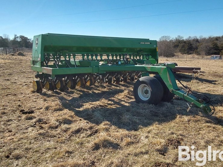 john-deere-750-image-3