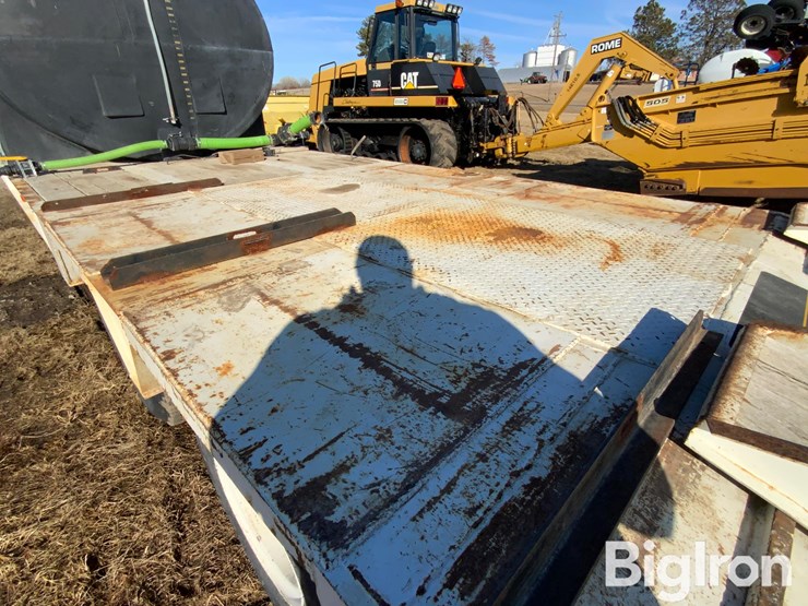 1984-trail-eze-rg-3018-c2-t/a-fixed-neck-lowboy-sprayer-tender-trailer-image-13