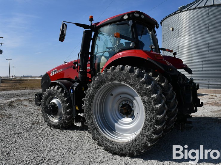 2021-case-ih-magnum-250-image-7