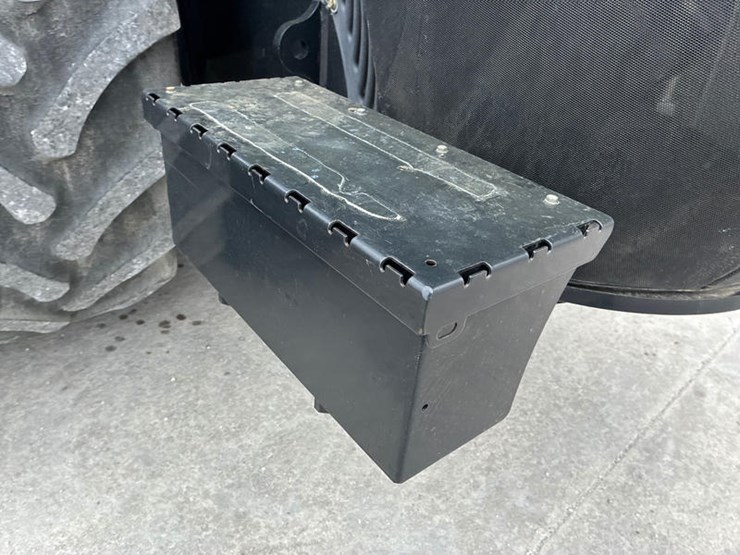 2013-new-holland-t9.505-image-15