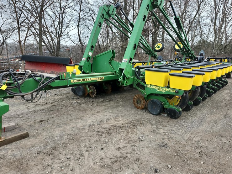 john-deere-1770-image-1