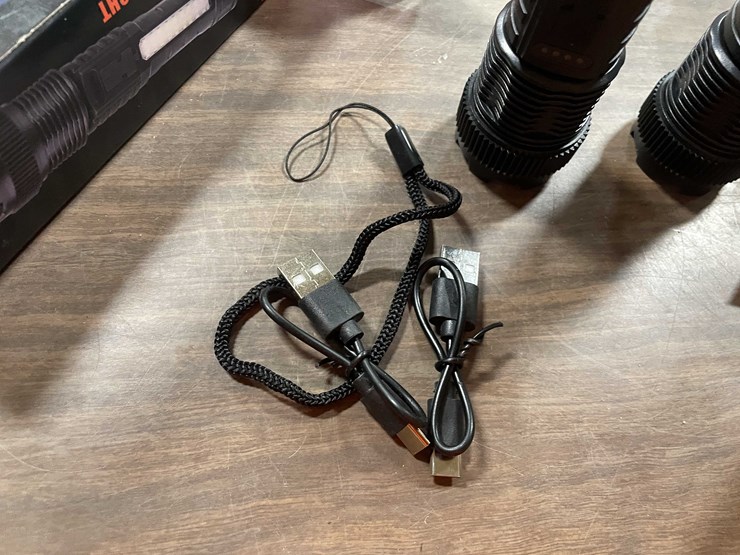 #2283-•-(2)-tactical-led-flashlights-(pr10)-image-8