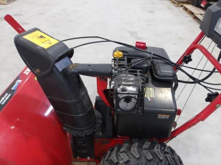 troy-built-31ah5nq5563-11-hp-30-in.-snowblower-image-17