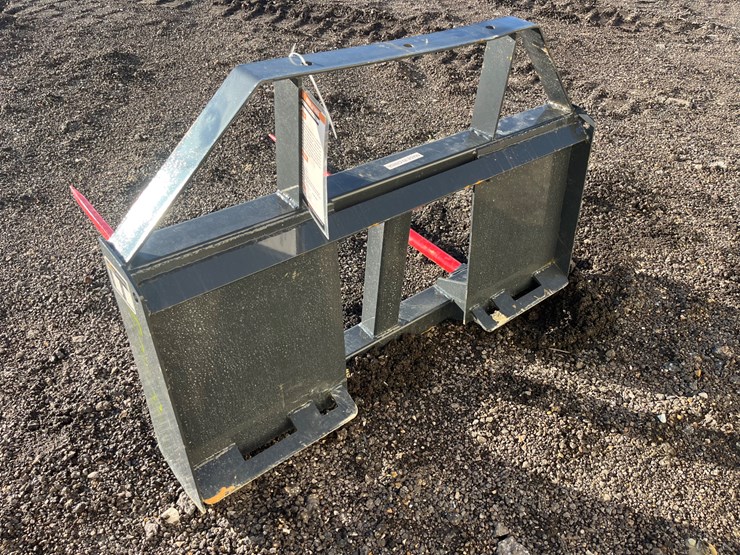 #5052-•-new-land-honor-bale-spear-image-2