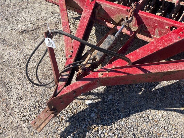 international-5100-image-9