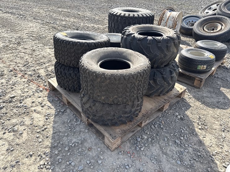 #39809-•-lot-of-(8)-lot-of-misc-atv-tires-image-1