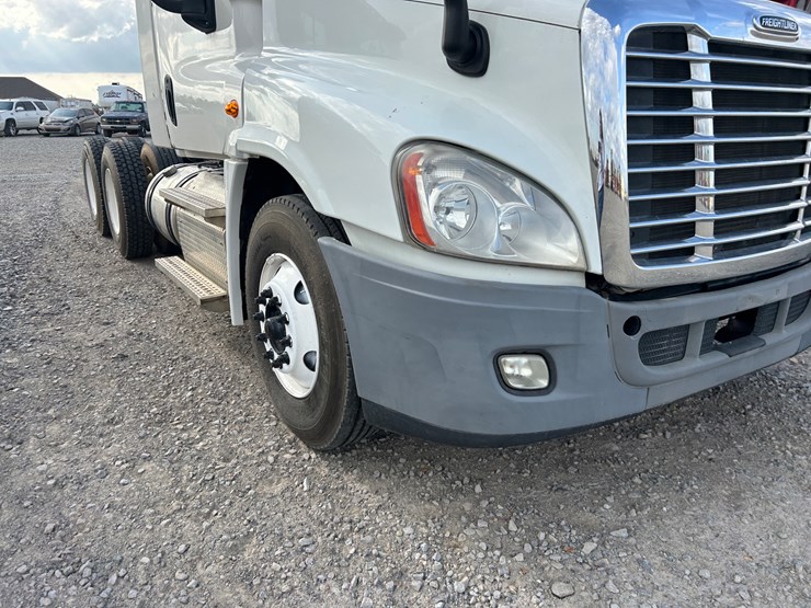 #37236-•-2016-freightliner-cascadia-t/a-daycab-truck-tractor-3akjgedv4gdhc4172-inv#-37236-image-7