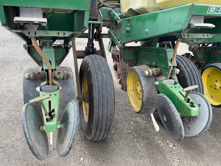 john-deere-7000-image-13