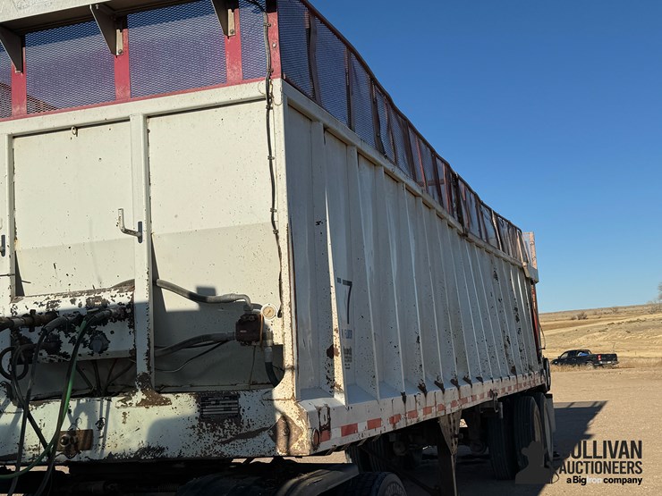 2012-hitchcock-trailer-image-9