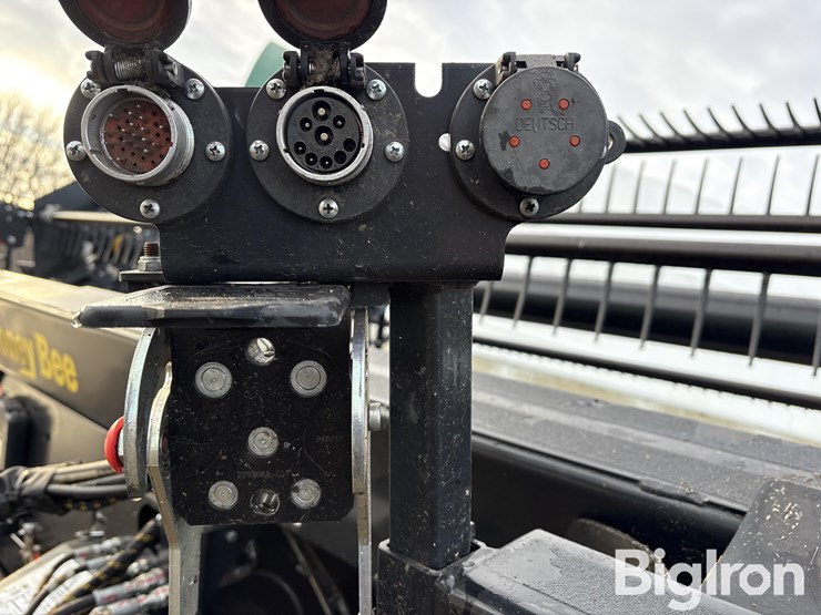 2023-case-ih-8250-image-12