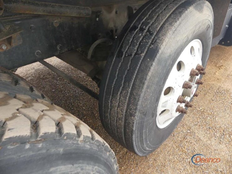 2016-kenworth-t880-image-9