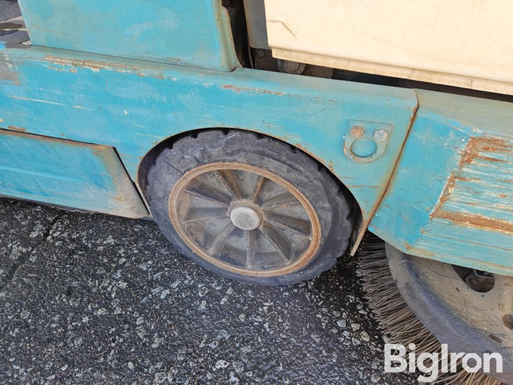 tennant-355-image-16