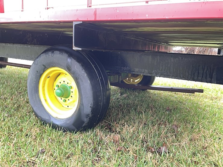 tag-#157,-18'-pequea-bale-wagon-image-11