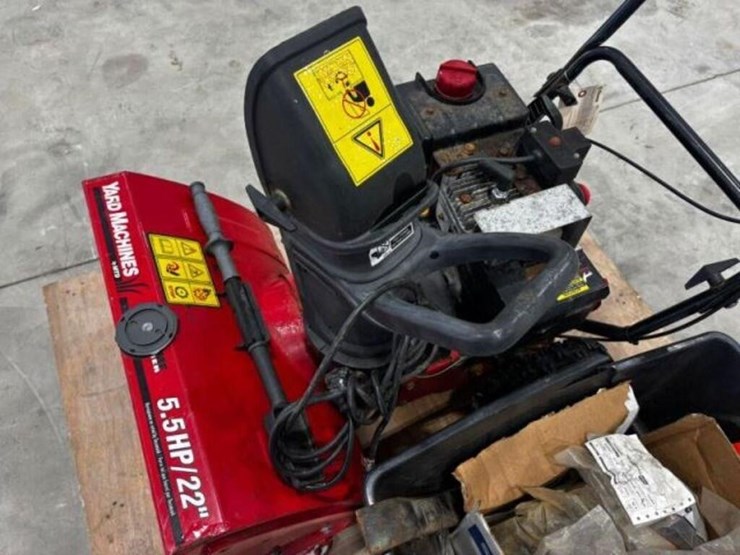 yard-machines-22-in.-snowblower-image-7