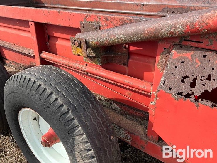 new-holland-791-image-17