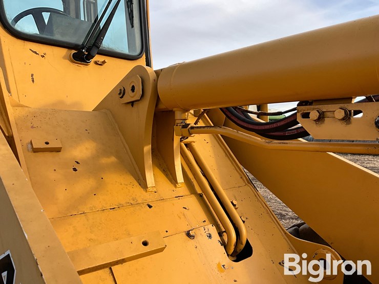 1992-deere-444e-image-18