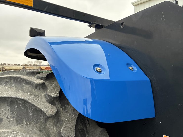 2013-new-holland-t9.505-image-23