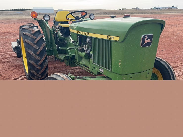 john-deere-830-image-3