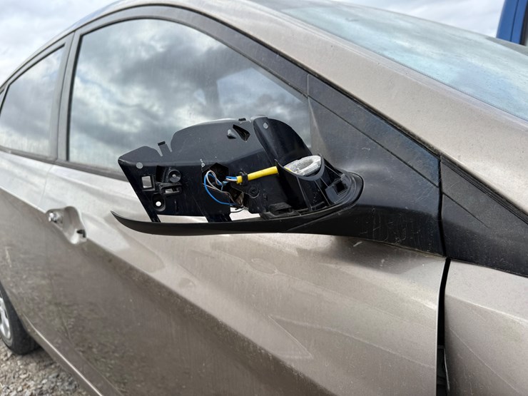 #38615-•-2013-hyundai-accent-sedan-kmhct5ae9du086575-inv#-38615-image-22