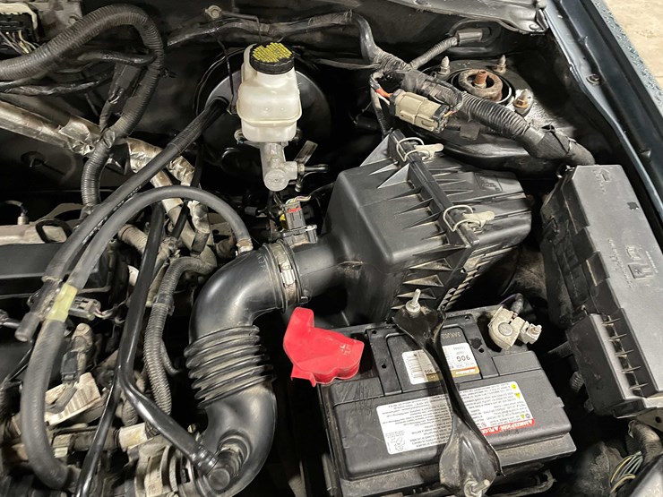 2011-ford-escape-image-34