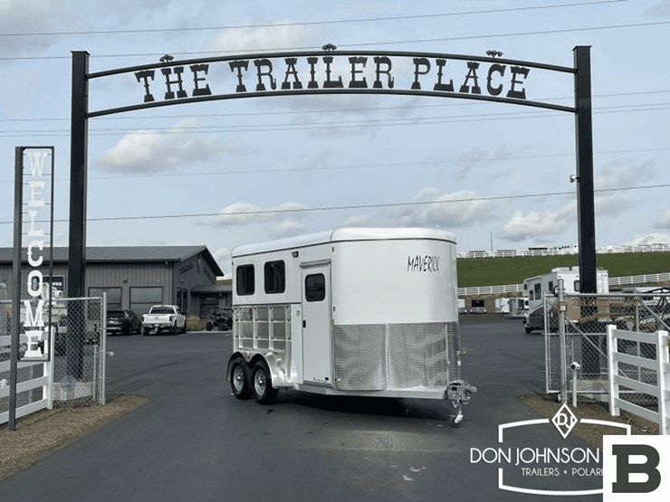 2023-c&b-mavlite-2h-7k-2-h-horse-trailer-image-2