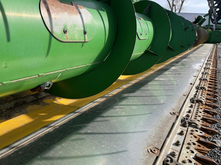 2009-john-deere-630f-image-16