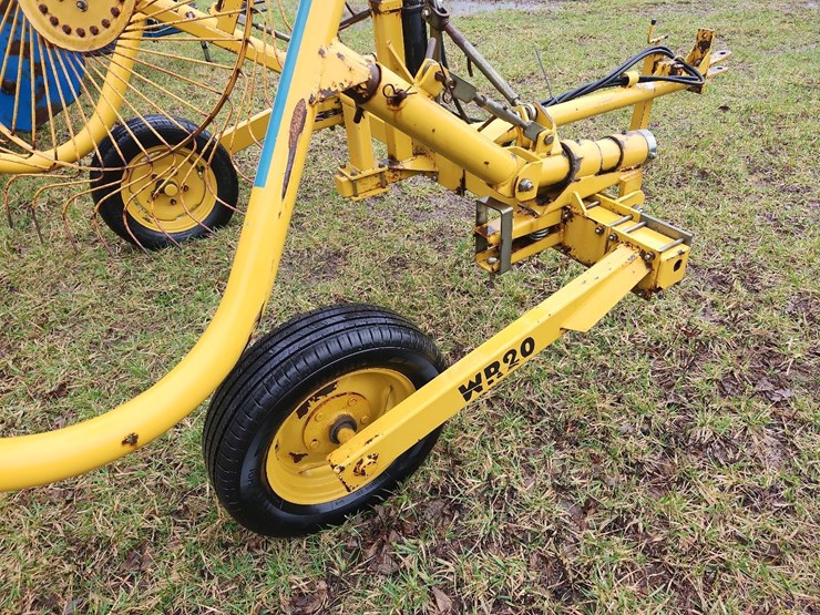 tag-#65,-vermeer-rake-image-6