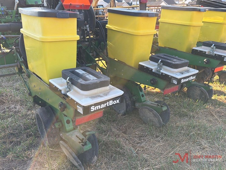 john-deere-6-image-12