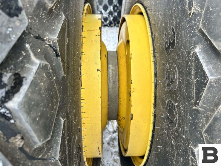 2011-john-deere-9870-sts-image-156