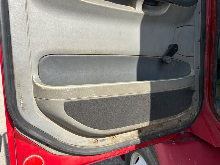 #36890-•-2006-freightliner-columbia-daycab-1fujf0cv16lv57509-inv#-36890-image-43