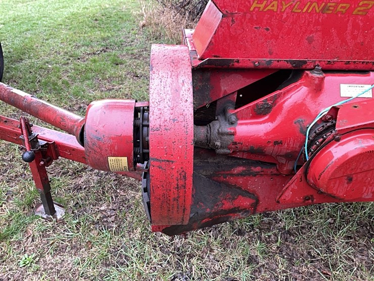 new-holland-273-image-4