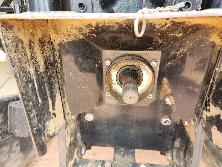 2010-new-holland-t7050-image-17