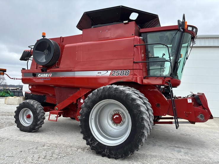2008-case-ih-2588-image-1